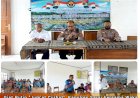 Giat-Rutin-Jum'at-Curhat,-Kapolres-Sabu-Raijua-bersama-PJU-dan-Bhabinkamtibmas-dengar-keluh-kesah-masyarakat-Desa-Matei