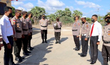 Kapolres-Sabu-Raijua-pimpin-Upacara-Pelepasan-Purna-Bhakti