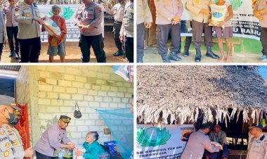 Kapolres-Sabu-Raijua-turut-andil-dalam-kegiatan-bansos-ke-rumah-warga-kurang-mampu