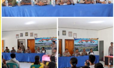 Giat-Rutin-Jum'at-Curhat,-kapolres-Sarai-bersama-PJU-dan-Bhabinkamtibmas-dengar-keluh-kesah-masyarakat-Desa-Depe