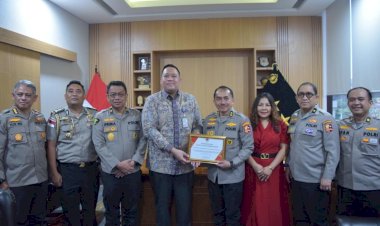 Berhasil-Identifikasi-WNI-Korban-Kecelakaan-Kapal,-Polri-Terima-Penghargaan-dari-KBRI-Singapura