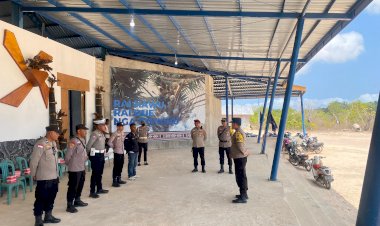 ANGGOTA-POLRES-SABU-RAIJUA-LAKSANAKAN-PENGAMANAN-KAMPANYE-SALAH-SATU-PASLON-GUBERNUR-DAN-WAKIL-GUBERNUR