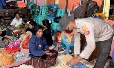 Tanggap-Darurat-Lewotobi:-Polres-Flotim-Gencarkan-Patroli-dan-Bantuan-untuk-Pengungsi