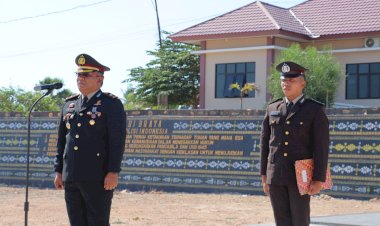 Mengenang-Perjuangan-Para-Pahlawan,-Polres-Sabu-Raijua-Laksanakan-Upacara-Peringatan-Hari-Pahlawan-Nasional