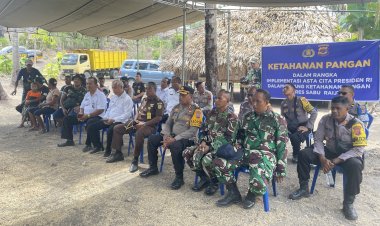 Kapolres-Sabu-Raijua-Bersama-Forkopimda-Kab.-Sabu-Raijua-Mengikuti-Zoom-Meeting-Launching-Gugus-Tugas-Polri-Mendukung-Ketahanan-Pangan