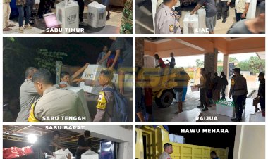 Anggota-Polres-Sabu-Raijua-melaksanakan-tugas-pengawalan-kotak-suara-yang-berisi-hasil-rekapitulasi-suara-pemilu-dari-PPK-(Panitia-Pemilihan-Kecamatan)-ke-gudang-logistik-KPU-(Komisi-Pemilihan-Umum).