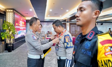 Kakorlantas-Polri-Gelar-Latihan-Pra-Operasi-Lilin-2024-Pengamanan-Natal-dan-Tahun-Baru-2025