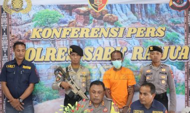 Polres-Sabu-Raijua-Gelar-Konferensi-Pers-Kasus-Pembunuhan-di-Desa-Lederaga