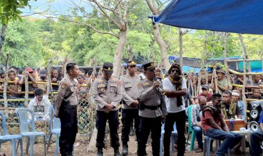 POLRES-SABU-RAIJUA-GELAR-OPERASI-PEKAT-TURANGGA-2025,-AMANKAN-5-SAJAM-DI-KEGIATAN-ADAT-HOLE
