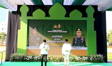 Kapolri-Serahkan-9.648-Hewan-Kurban-Untuk-Masyarakat