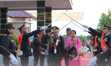 Polres-Sabu-Raijua-Gelar-Upacara-Pelepasan-Purnawirawan-Kompol-Mikael-Wila-Here