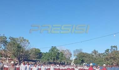 Upacara-Bendera-Memperingati-HUT-RI-ke-80-di-Kecamatan-Hawu-Mehara