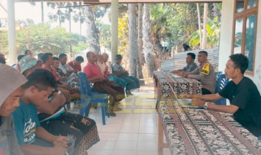 Bhabinkamtibmas-Polsek-Hawu-Mehara-Lakukan-Sambang-dan-Himbauan-kepada-Masyarakat