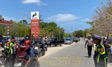 Satlantas-Polres-Sabu-Raijua-Lakukan-Patroli-dan-Pengaturan-Lalu-Lintas-di-Pertamina-Roboaba