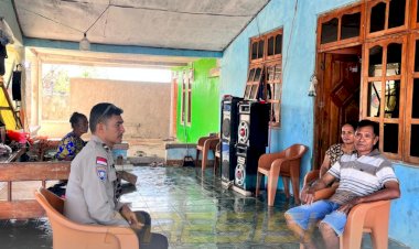 Bhabinkamtibmas-Polres-Sabu-Raijua-Laksanakan-Sambang-dan-DDS-di-Desa-Peddaro