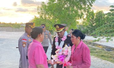 Upacara-Purna-Bhakti-Kompol-David-Seprianus-Lasa-Berlangsung-dengan-Khidmat