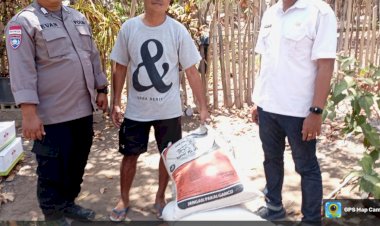 Kegiatan-Pembagian-Bantuan-Pupuk-dan-Bibit-untuk-Kelompok-Tani-Berjalan-Lanca