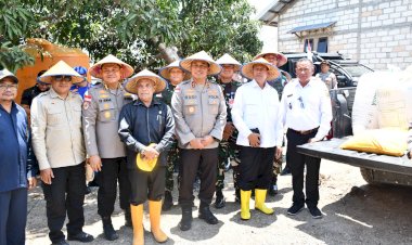 Dari-Timur,-Harapan-untuk-Semua:-Kapolda-NTT-Pimpin-Penanaman-Jagung-Serentak-Menuju-Lumbung-Pangan-Nasional