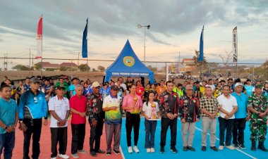 Bupati-Sabu-Raijua-Buka-Secara-Resmi-Turnamen-Bola-Voli-Bupati-Cup-I-Tahun-2025