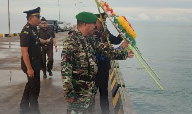 Upacara-Tabur-Bunga-Memperingati-Hari-Pahlawan-Tingkat-Kab.-Sabu-Raijua-Tahun-2025