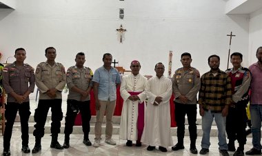 Uskup-Agung-Kupang-Kunjungi-Stasi-St.-Zakarias-Jiwuwu