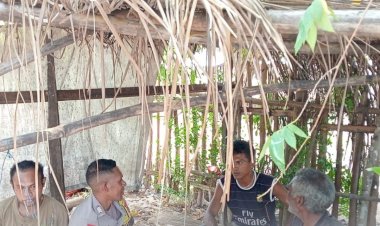 Bhabinkamtibmas-Desa-Depe-Laksanakan-Patroli-dan-Sambang