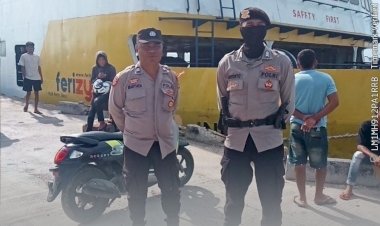 Kapal-Fery-Inerie-II-Tiba-di-Pelabuhan-Biu-Sabu-Timur,-Situasi-Aman-Terkendali
