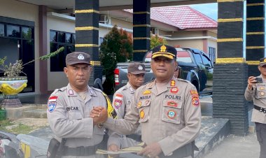 Kapolres-Sabu-Raijua-Terima-Bantuan-Sepeda-Motor-dari-DPR-RI-Komisi-III-untuk-Bhabinkamtibmas