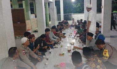 Kapolsek-Sabu-Barat-Laksanakan-Safari-Ramadhan-di-Masjid-An-Nuur-Seba