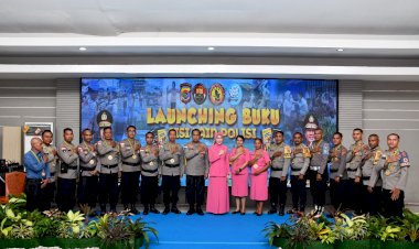 Inspirasi-dari-NTT:-Irjen-Pol-Dr.Rudi-Darmoko-Luncurkan-Buku-Sisi-Lain-Polisi-dan-Srikandi-Flobamorata