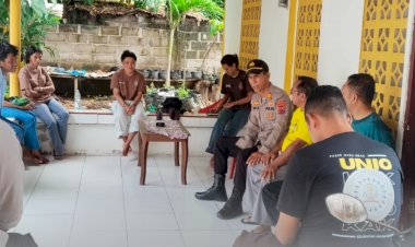 Kapolsek-Sabu-Barat-Sambang-ke-Tokoh-Agama-Katolik,-Pererat-Silaturahmi-dan-Jaga-Kamtibmas