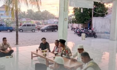 Buka-Bersama-di-Masjid-An-Nur:-Kapolsek-Sabu-Barat-Pererat-Silaturahmi-dengan-Masyarakat-dalam-Safari-Ramadan