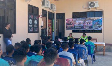 Polres-Sabu-Raijua-Laksanakan-Kegiatan-Polisi-Sahabat-Anak,-Bangun-Hubungan-Harmonis-dengan-Anak-Anak