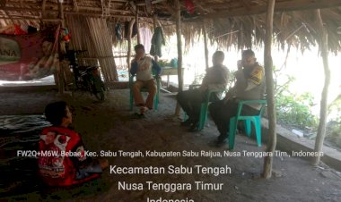 Cegah-Konflik-Sejak-Dini,-Bhabinkamtibmas-Polsek-Sabu-Timur-Mediasi-Sengketa-Lahan-di-Desa-Bebae