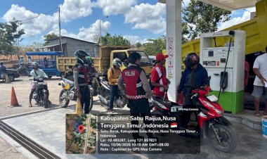 Antisipasi-Dampak-Kenaikan-Harga-BBM,-Sat-Samapta-Polres-Sabu-Raijua-Intensifkan-Patroli-di-SPBU