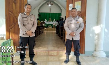 Wujud-Pelayanan-Polri,-Pengamanan-Ibadah-Minggu-di-Gereja-Santo-Paulus-Seba-Berjalan-Lancar