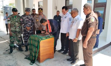 Kapolres-Sabu-Raijua-Hadiri-Peresmian-Zitting-Plaats,-Perkuat-Akses-Keadilan-bagi-Masyarakat