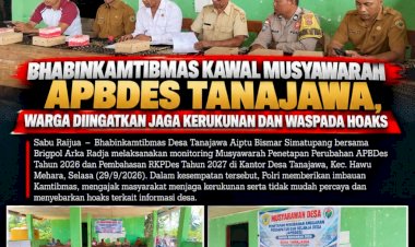 Kawal-Musyawarah-APBDes-Tana-Jawa,-Bhabinkamtibmas-Ajak-Warga-Jaga-Kerukunan-dan-Waspada-Hoaks