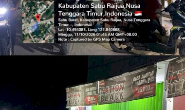Cegah-Gangguan-Kamtibmas-di-Malam-Hari,-Patroli-Presisi-Polres-Sabu-Raijua-Sambangi-Warga-hingga-Dini-Hari
