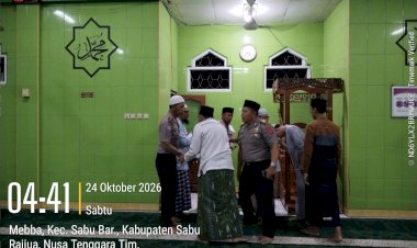 Perkuat-Sinergi-Polri-dan-Masyarakat,-Kapolres-Sabu-Raijua-Gelar-Subuh-Keliling