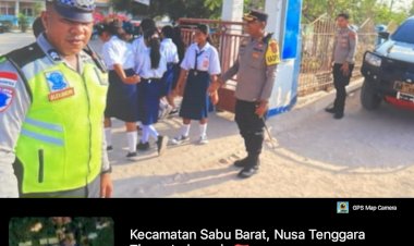 Kapolres-Sabu-Raijua-Hadir-di-Sekolah,-Wujudkan-Program-Polisi-Peduli-Pendidikan