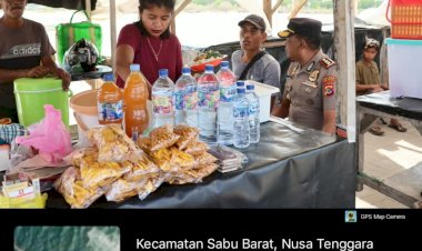 DEKAT-DENGAN-RAKYAT,-KAPOLRES-SABU-RAIJUA-AJAK-MASYARAKAT-JAGA-KEAMANAN-DI-PELABUHAN-SEBA