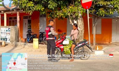 Sisir-Menia-hingga-Seba,-Sat-Samapta-Polres-Sabu-Raijua-Hadir-Jaga-Keamanan-Warga