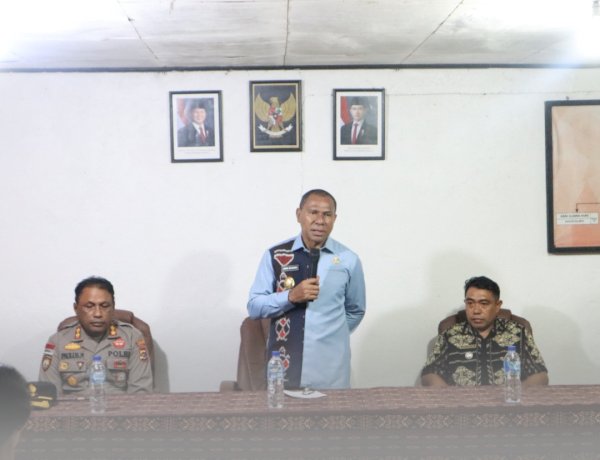 Wakil Gubernur NTT Tinjau Pemberian MBG di Posyandu Desa Raeloro