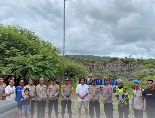 Kapolres Sabu Raijua Tinjau Pengamanan Idul Fitri di Sabu Raijua
