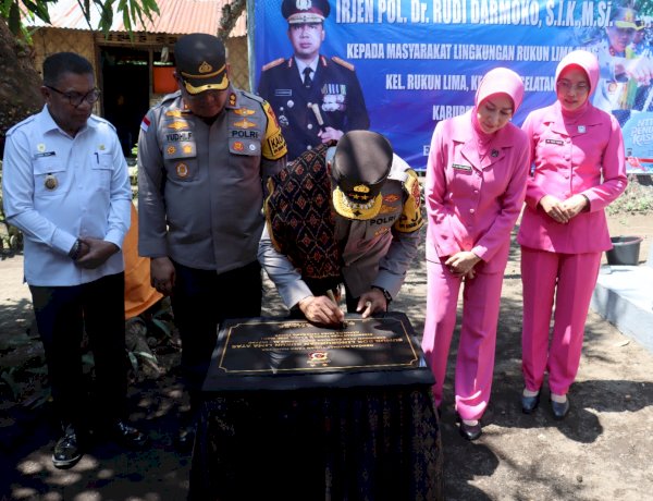 Kapolda NTT Resmikan Sumur Bor di Ende, Warga Rukun Lima Kini Tak Lagi Kesulitan Air Bersih