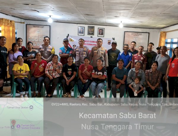 Jumat Curhat di Raeloro: Kasat Binmas dan Waka Polsek Sabu Barat Tampung Keluhan Warga