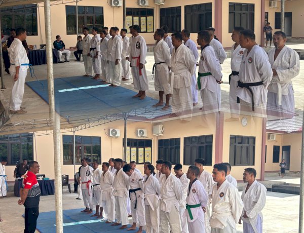 Personel Polres Sabu Raijua Ikuti Ujian Bela Diri Kenaikan Pangkat