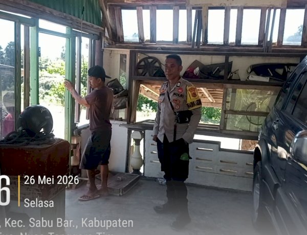 Cegah Hoax dan Penipuan Online, Bhabinkamtibmas Polsek.Sabu Barat Aktif Sambangi Warga