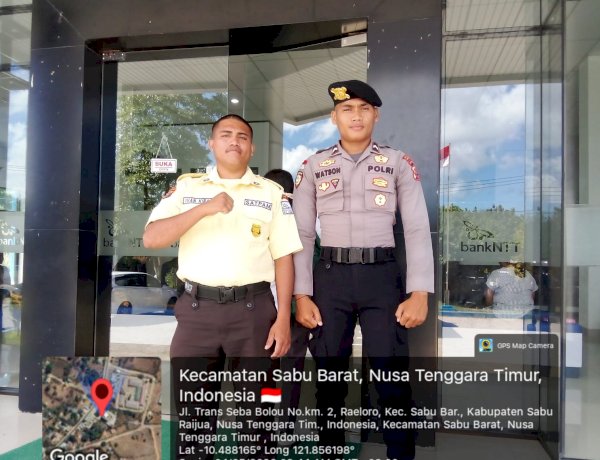 Hadir Beri Rasa Aman, Unit Pamobvit Sat Samapta Polres Sabu Raijua Amankan Aktivitas di Bank NTT